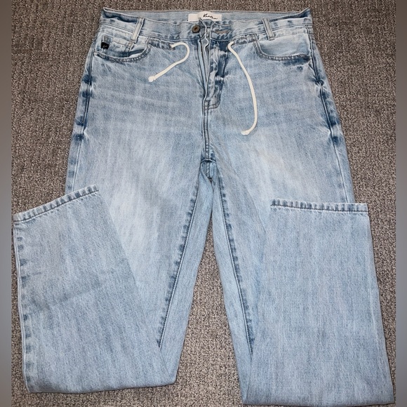 KanCan Mid-Rise Boyfriend Jeans - Picture 1 of 4